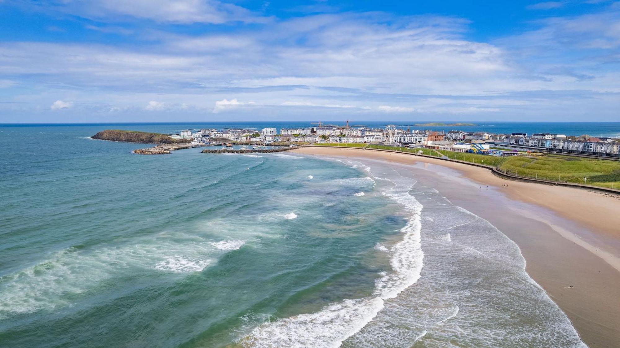 6 Dunluce Park - Portrush By The Sea Exterior foto