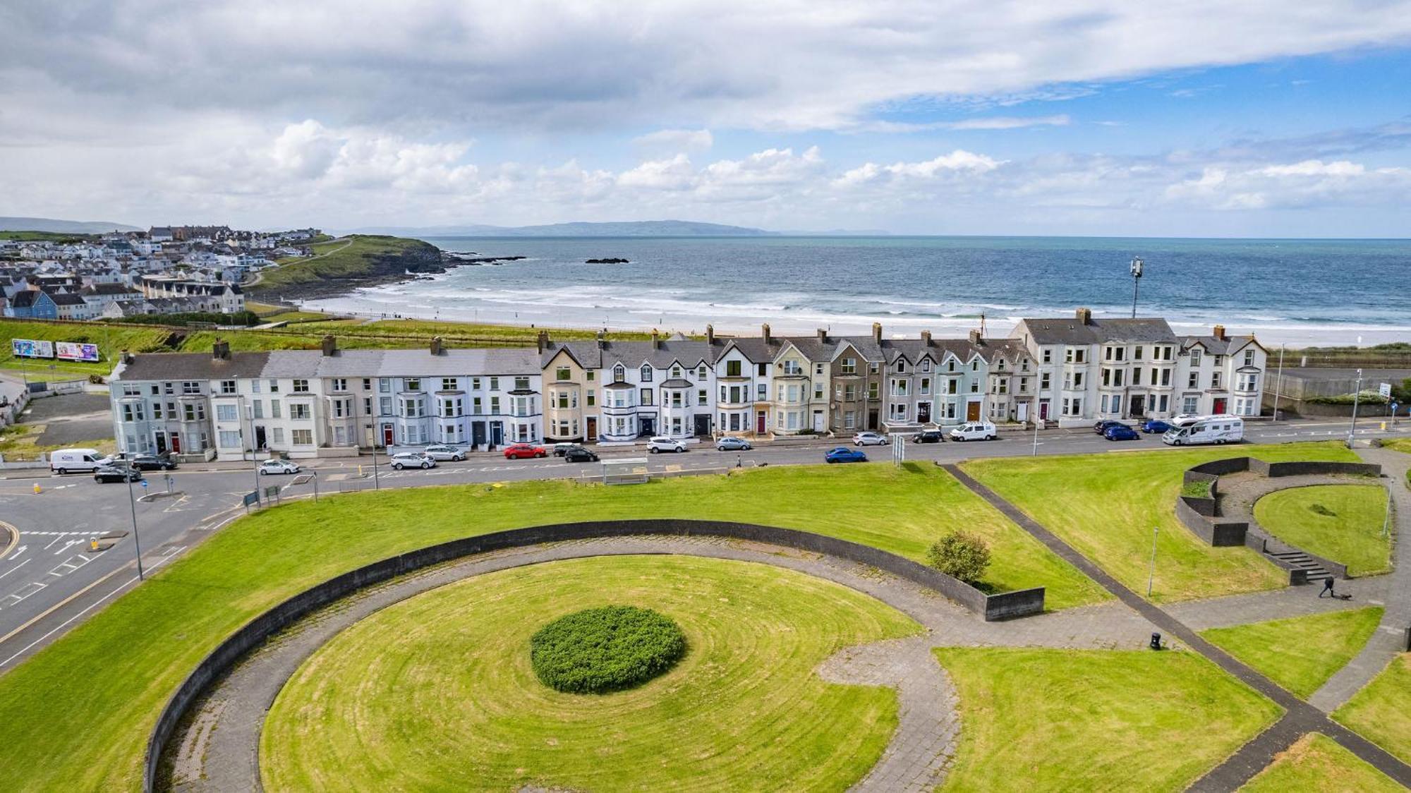 6 Dunluce Park - Portrush By The Sea Exterior foto